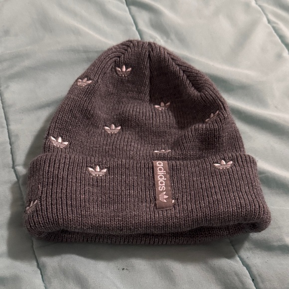 Adidas Kids Dark Gray Beanie - Picture 1 of 2